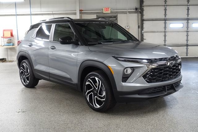 2026 Chevrolet Trailblazer RS in Sterling Gray Metallic — front three-quarter view